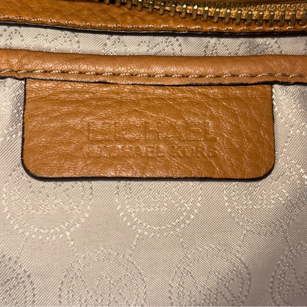 Michael Kors Brown Large Bedford Satchel - Picture 2 of 16